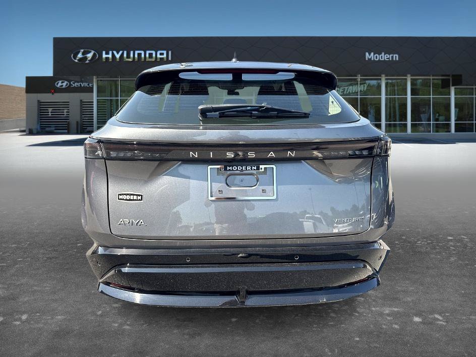 Used 2023 Nissan Ariya FWD image 6