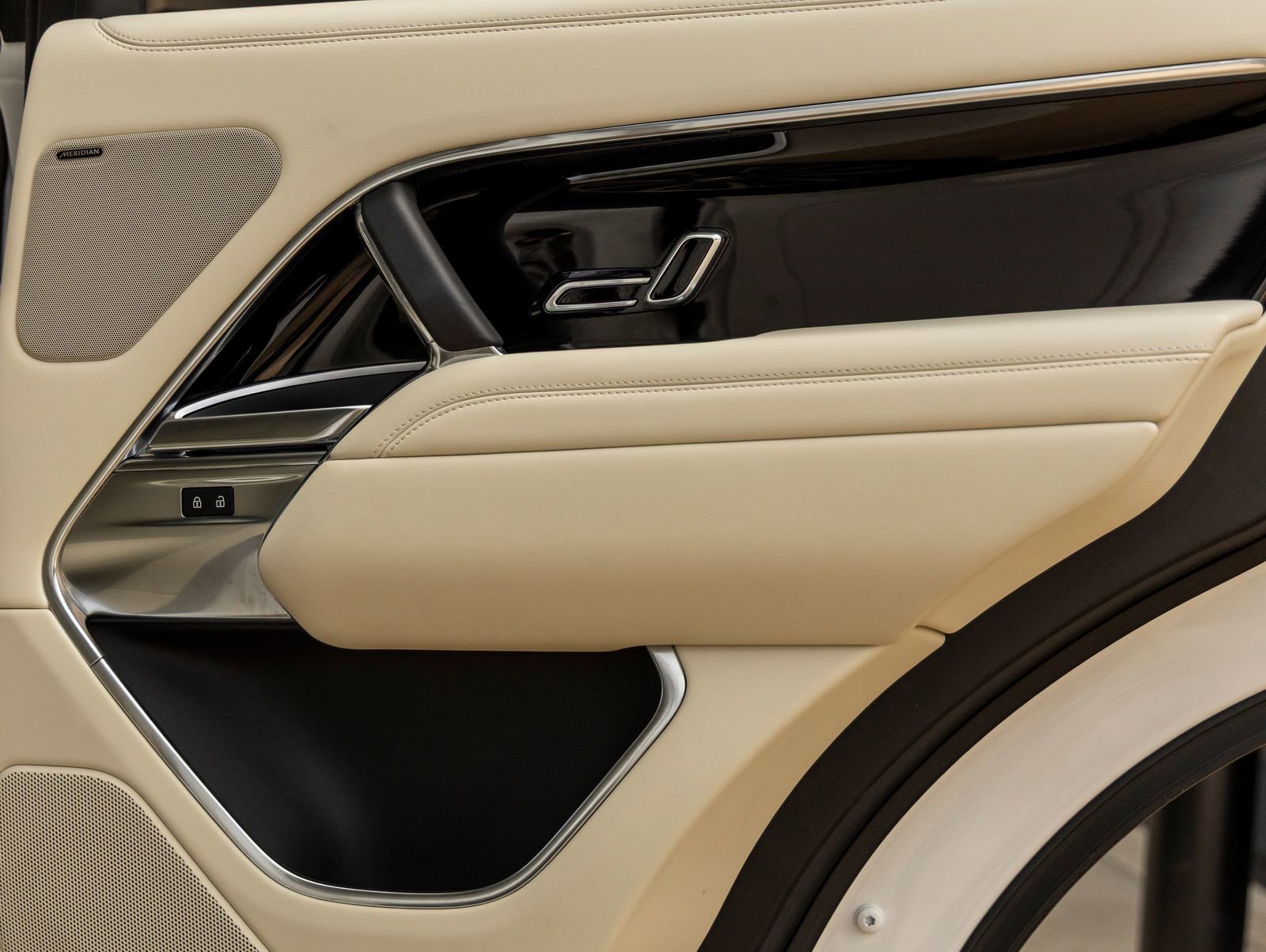 Used 2023 Land Rover Range Rover SE AWD/4WD image 37