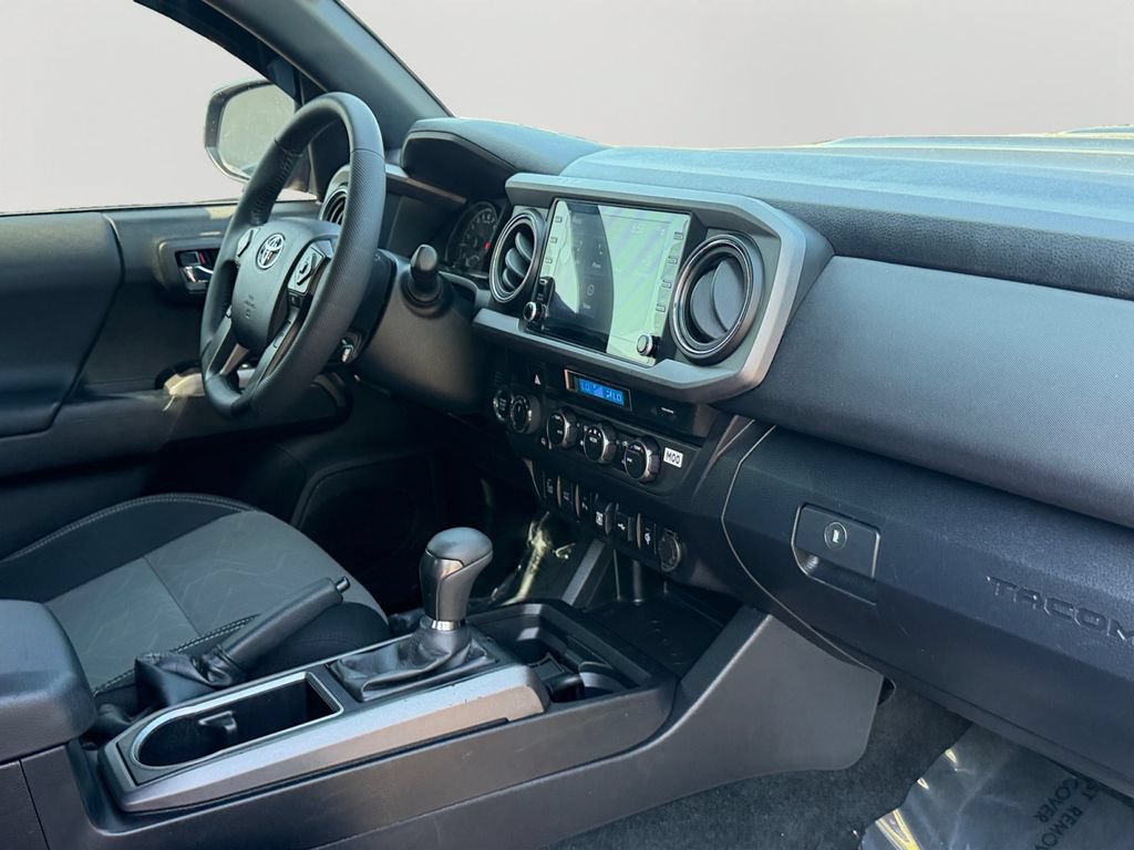 Used 2023 Toyota Tacoma TRD Sport w/ Technology Package AWD/4WD image 7