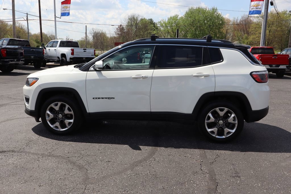 Used 2017 Jeep Compass Limited w/ Navigation Group AWD/4WD image 34