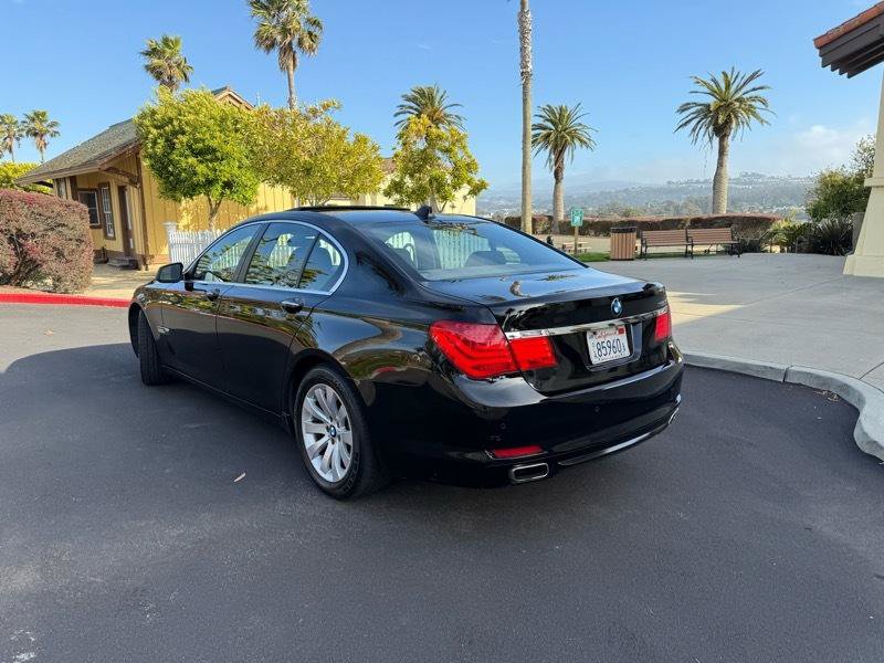 Used 2009 BMW 750i RWD image 8