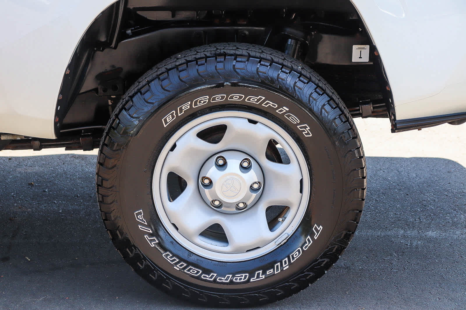 Used 2021 Toyota Tacoma SR5 RWD image 10