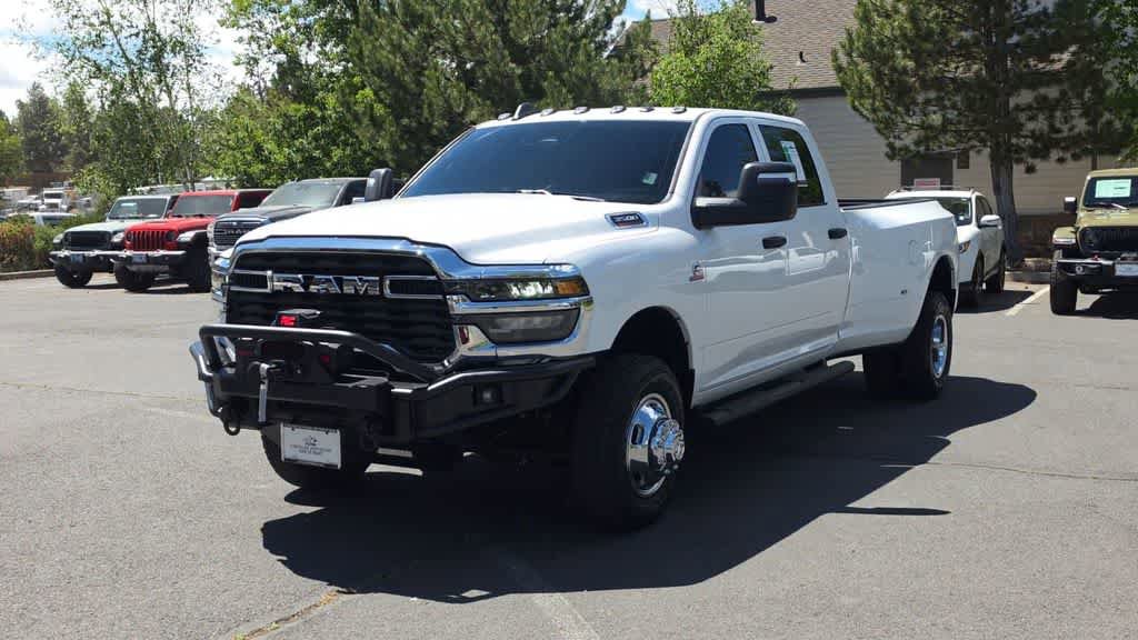 Used 2026 RAM 3500 Tradesman AWD/4WD image 4