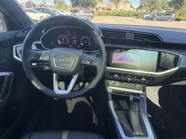 Used 2023 Audi Q3 2.0T Premium w/ Convenience Package AWD/4WD image 12