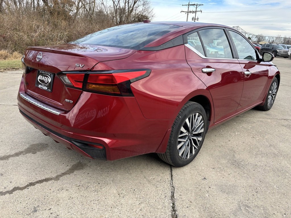 Used 2023 Nissan Altima 2.5 SV image 7