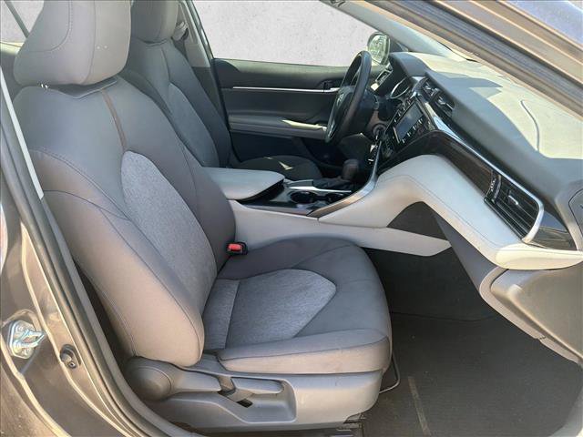 Used 2020 Toyota Camry LE FWD image 23