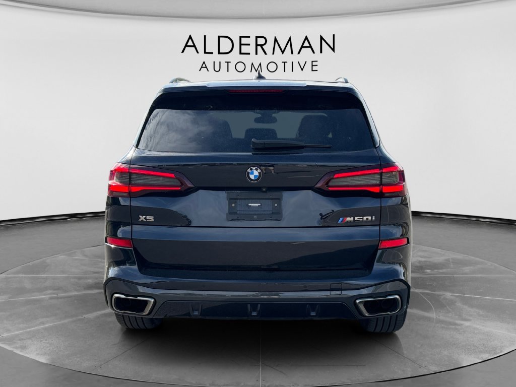 Used 2022 BMW X5 M50i w/ Premium Package AWD/4WD image 4