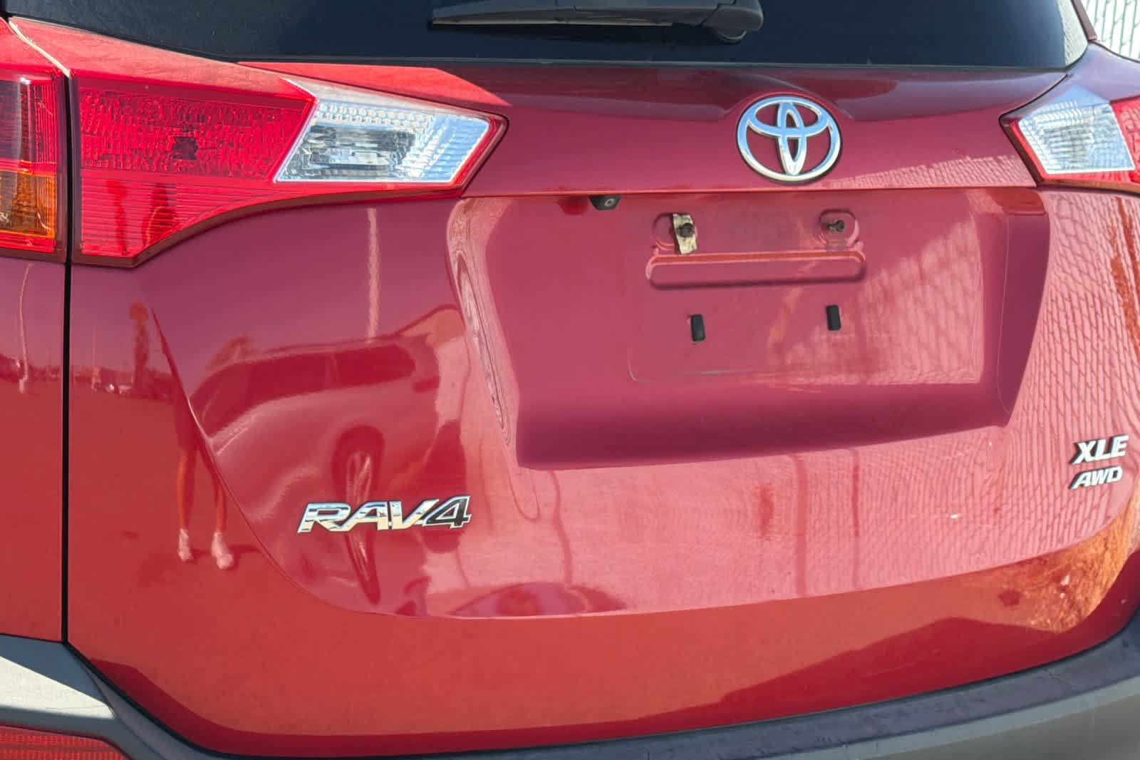 Used 2015 Toyota RAV4 XLE AWD/4WD image 22