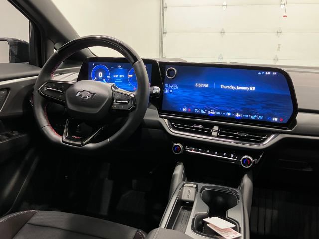 Used 2025 Chevrolet Equinox EV RS image 52