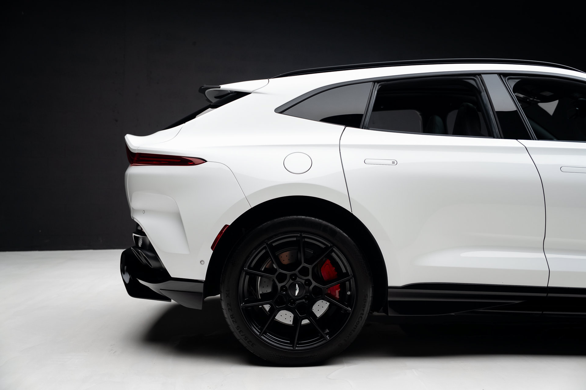 Used 2023 Aston Martin DBX 707 AWD/4WD image 36
