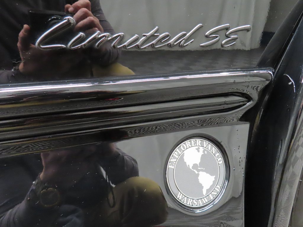 Used 2022 GMC Savana 2500 Extended w/ Enhanced Convenience Package image 45