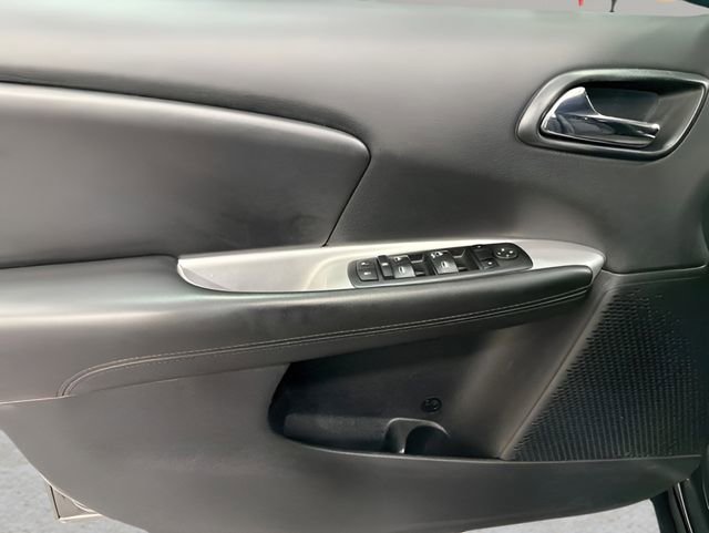 Used 2014 Dodge Journey SE w/ Flexible Seating Group FWD image 9