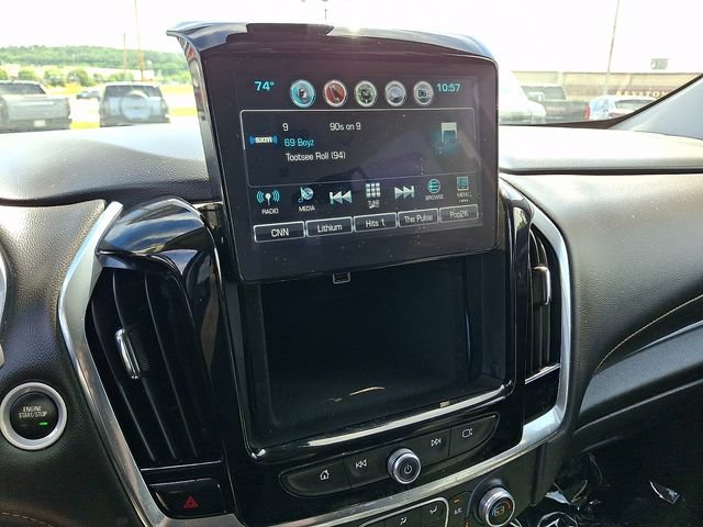 Used 2018 Chevrolet Traverse LT w/ LPO, Black Accent Package AWD/4WD image 29