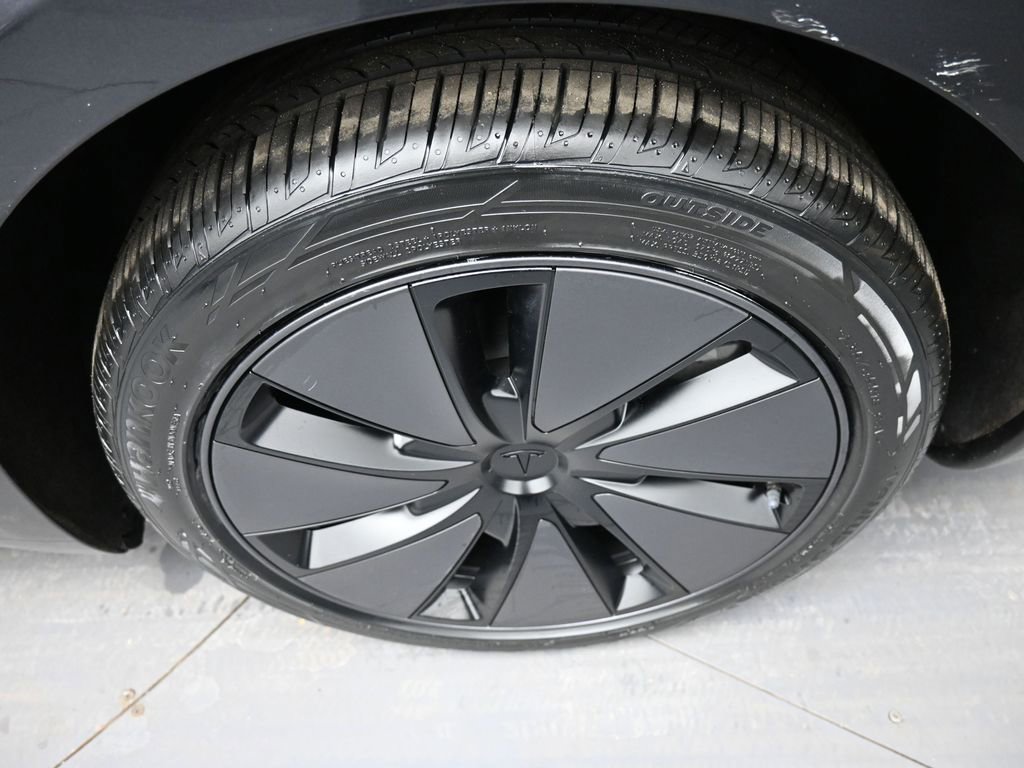 Used 2025 Tesla Model 3 Long Range image 15