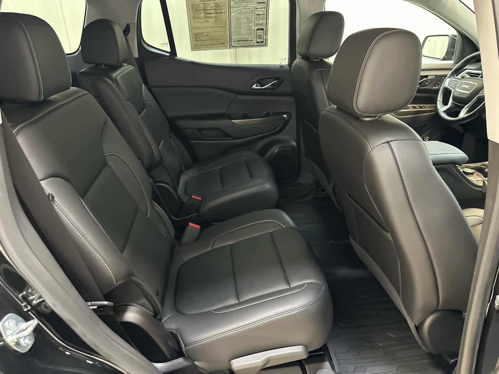 Used 2023 GMC Acadia SLT w/ Preferred Package AWD/4WD image 19