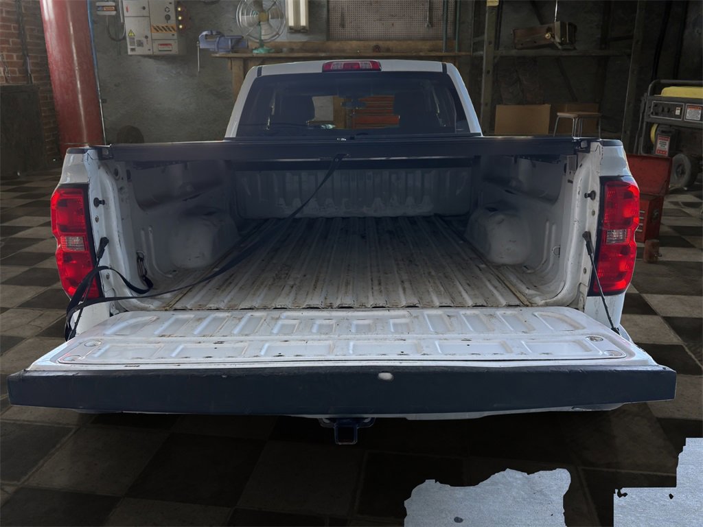 Used 2018 Chevrolet Silverado 1500 LT w/ All Star Edition image 10