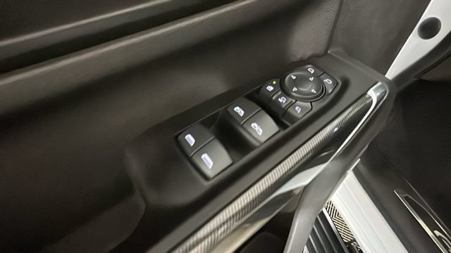 Used 2022 GMC Sierra 3500 AT4 w/ AT4 Premium Plus Package AWD/4WD image 10