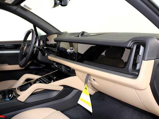 New 2026 Porsche Cayenne AWD/4WD image 29