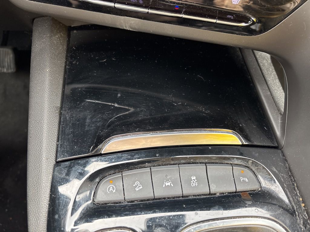 Used 2021 Buick Envision Essence w/ Sport Touring Package image 33