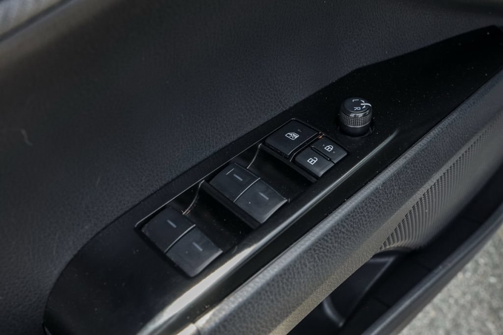 Used 2025 Toyota Camry SE FWD image 16