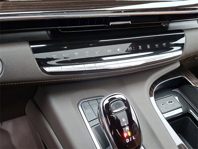 Used 2023 Cadillac Escalade Sport w/ LPO, ONYX Package image 15