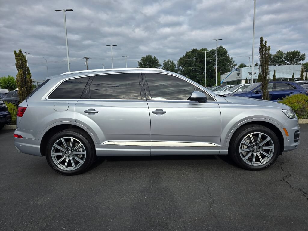 Used 2019 Audi Q7 3.0T Premium Plus w/ Premium Plus Package AWD/4WD image 6