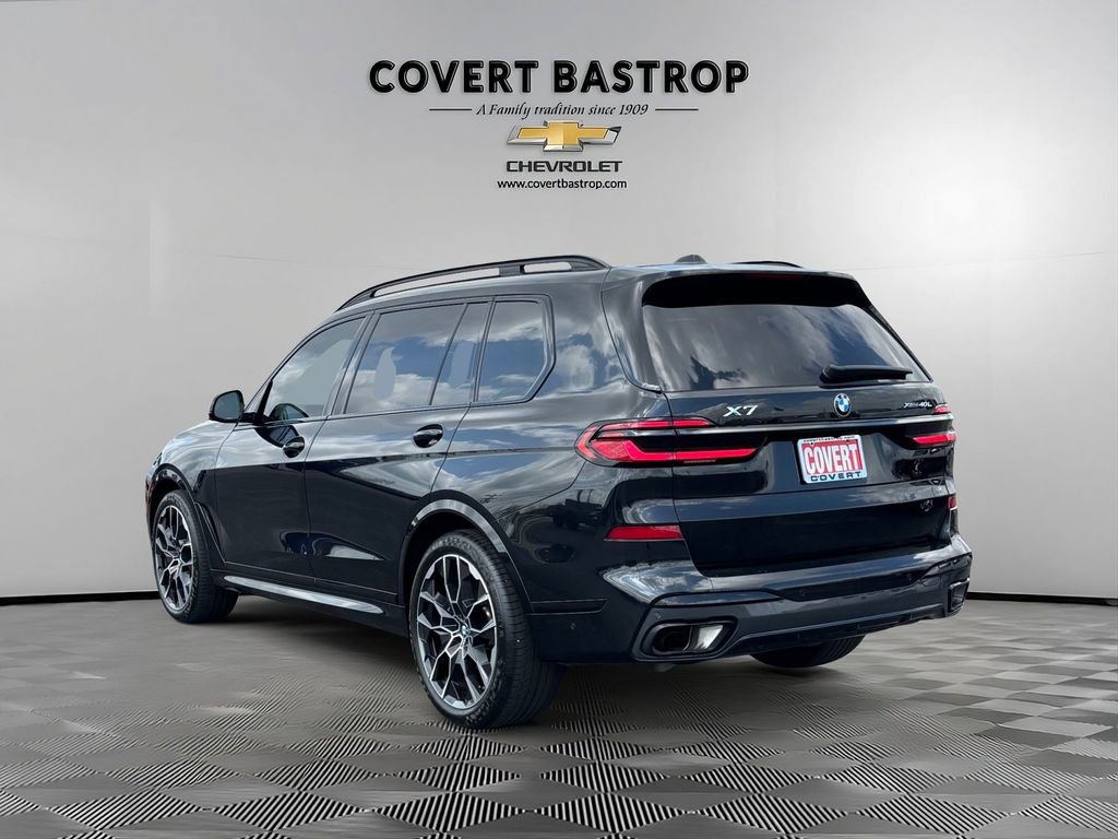 Used 2025 BMW X7 xDrive40i w/ M Sport Package AWD/4WD image 5