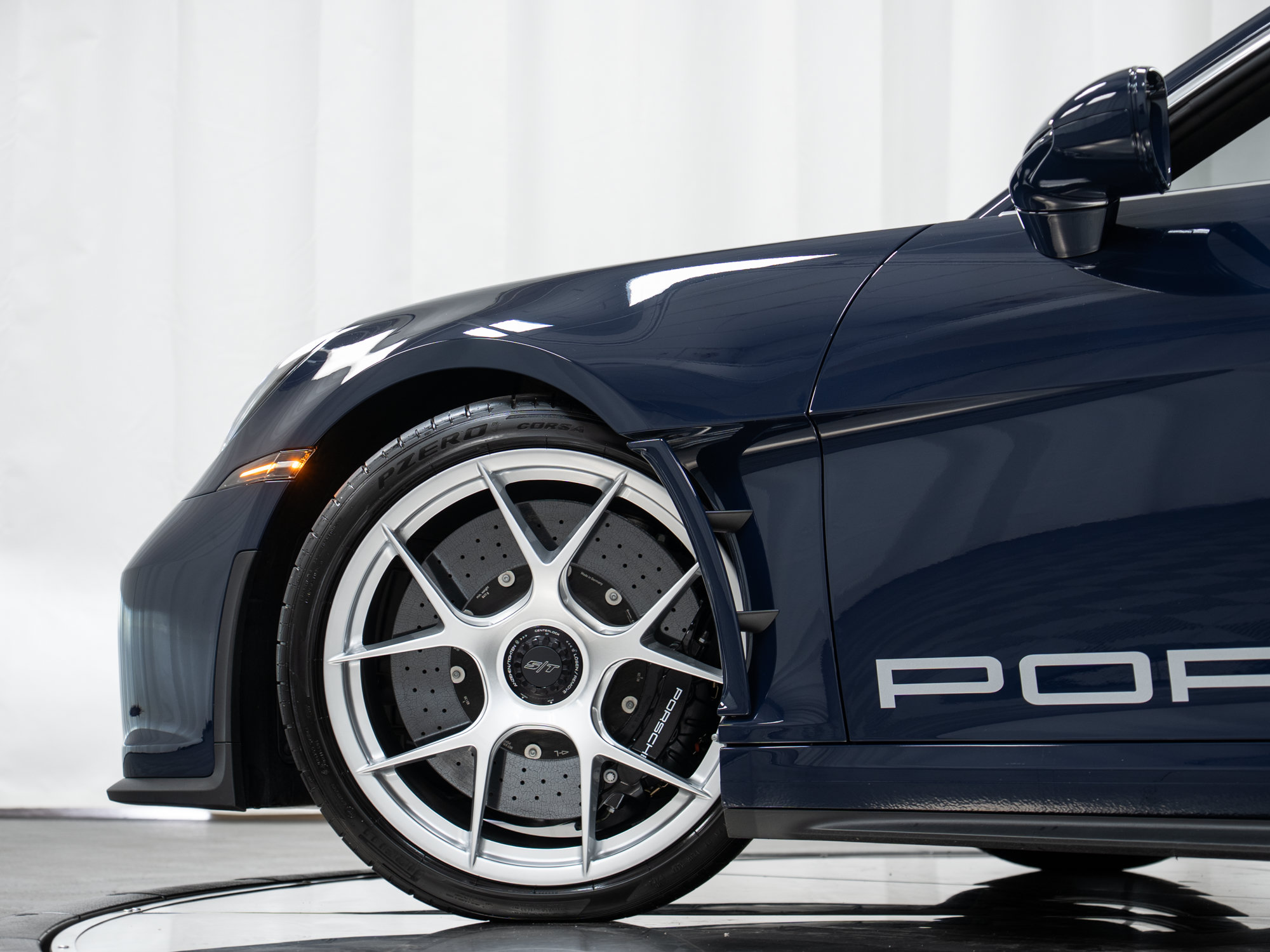 Used 2024 Porsche 911 GT3 RS RWD image 42