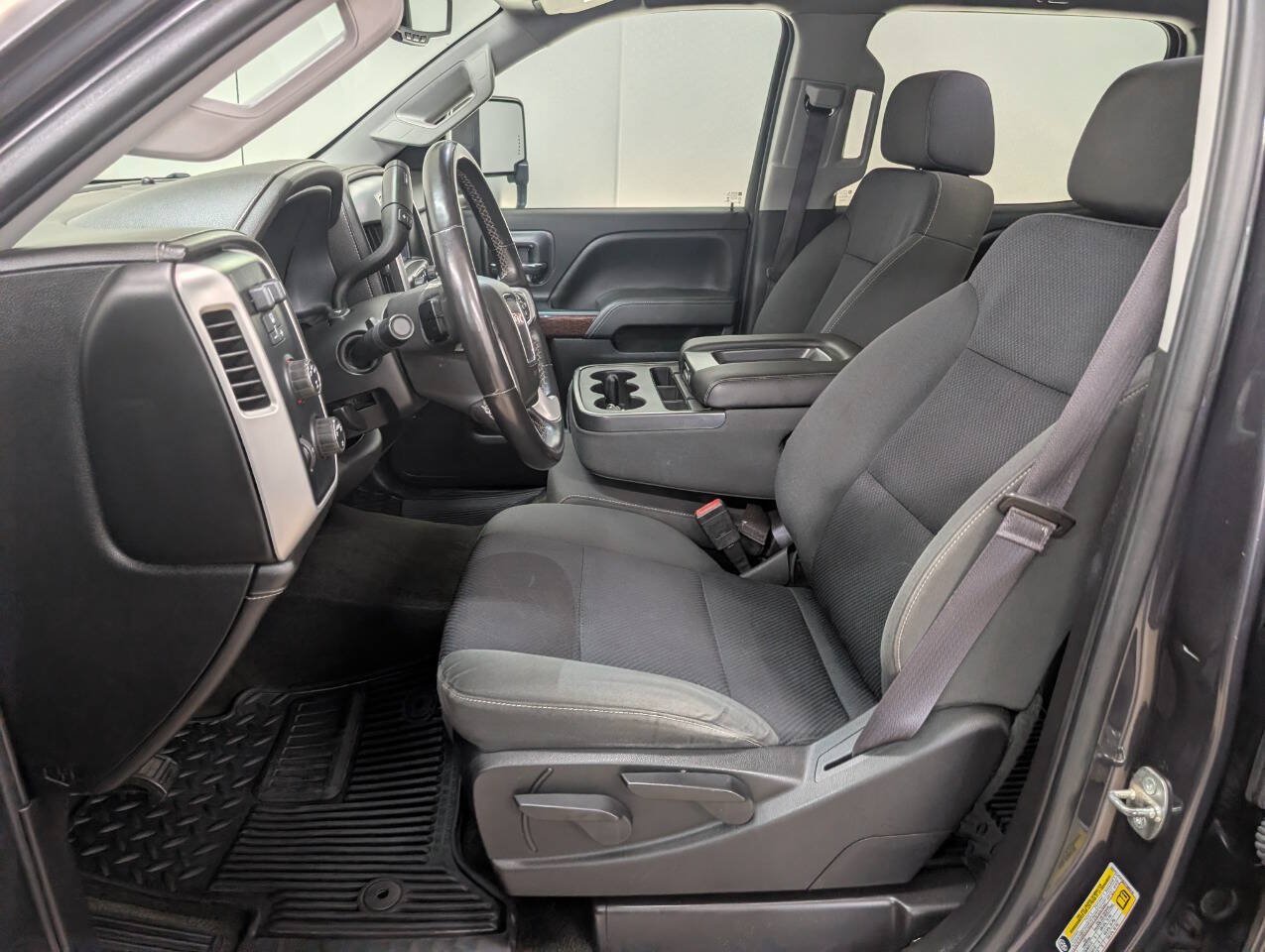 Used 2015 GMC Sierra 3500 SLE AWD/4WD image 9