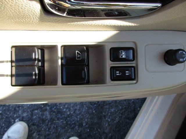 Used 2013 Subaru Impreza 2.0i Premium w/ All-Weather Pkg AWD/4WD image 16