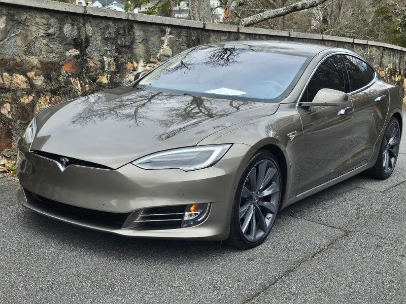 Used 2016 Tesla Model S 90D image 13