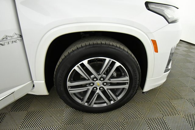 Used 2023 Chevrolet Traverse High Country w/ LPO, Floor Liner Package image 17