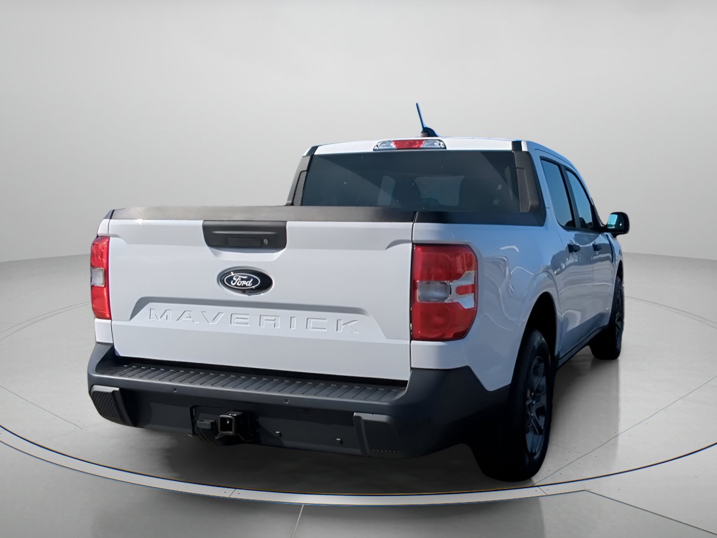 New 2026 Ford Maverick XLT w/ XLT Luxury Package FWD image 29
