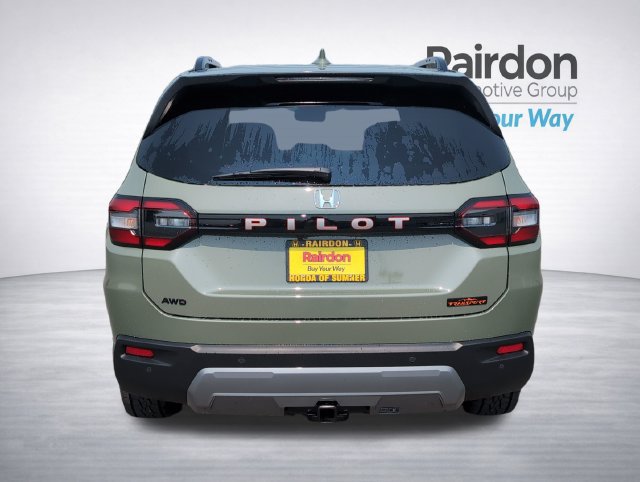 Certified 2026 Honda Pilot TrailSport image 6