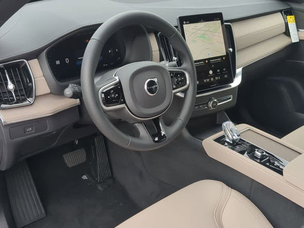 New 2026 Volvo XC90 B6 Plus w/ Protection Package AWD/4WD image 2