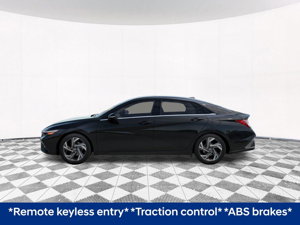New 2026 Hyundai Elantra Limited FWD image 4