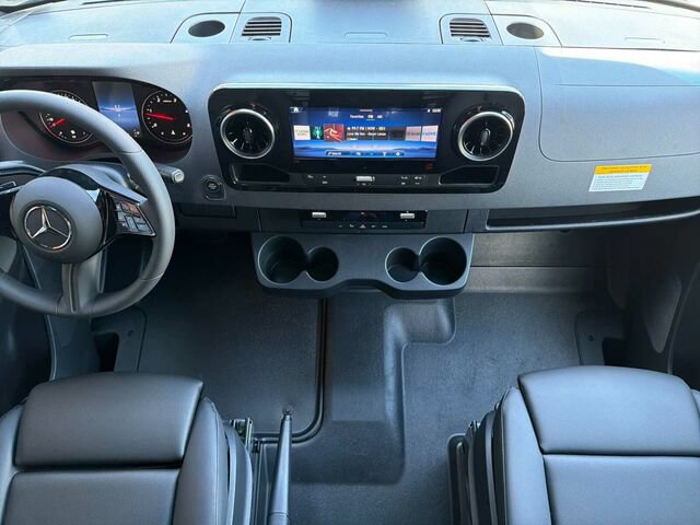New 2026 Mercedes-Benz Sprinter 2500 image 12