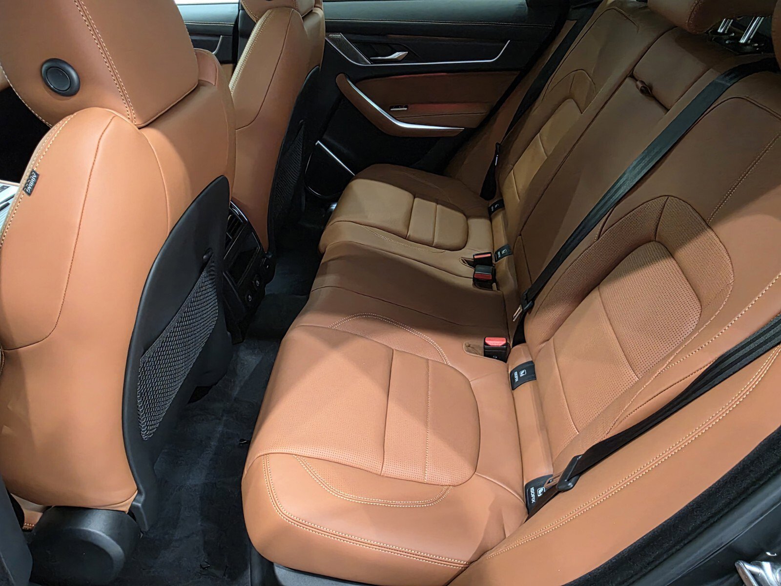 New 2026 Jaguar F-PACE R-Dynamic S image 11