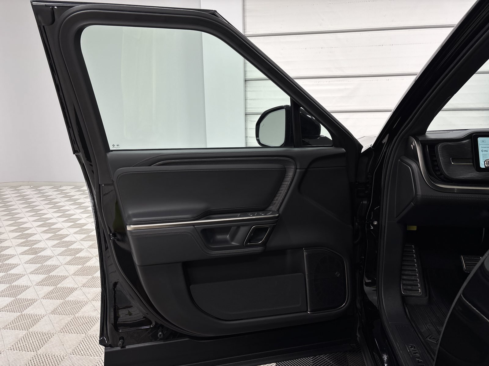 Used 2023 Rivian R1S Adventure Quad AWD/4WD image 17