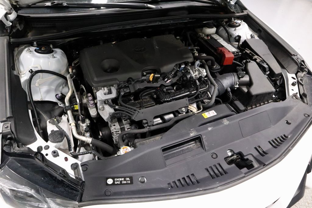 Used 2024 Toyota Camry SE image 15