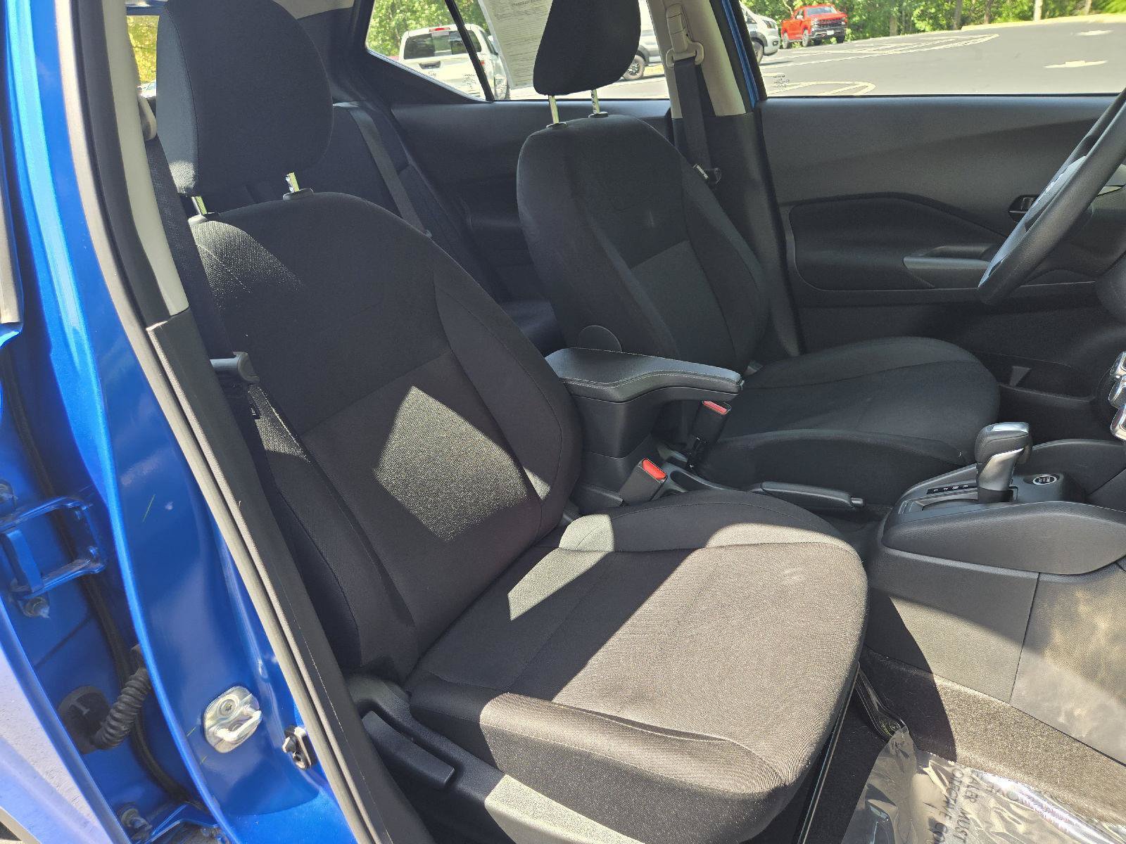 Used 2025 Nissan Kicks Play S FWD image 21
