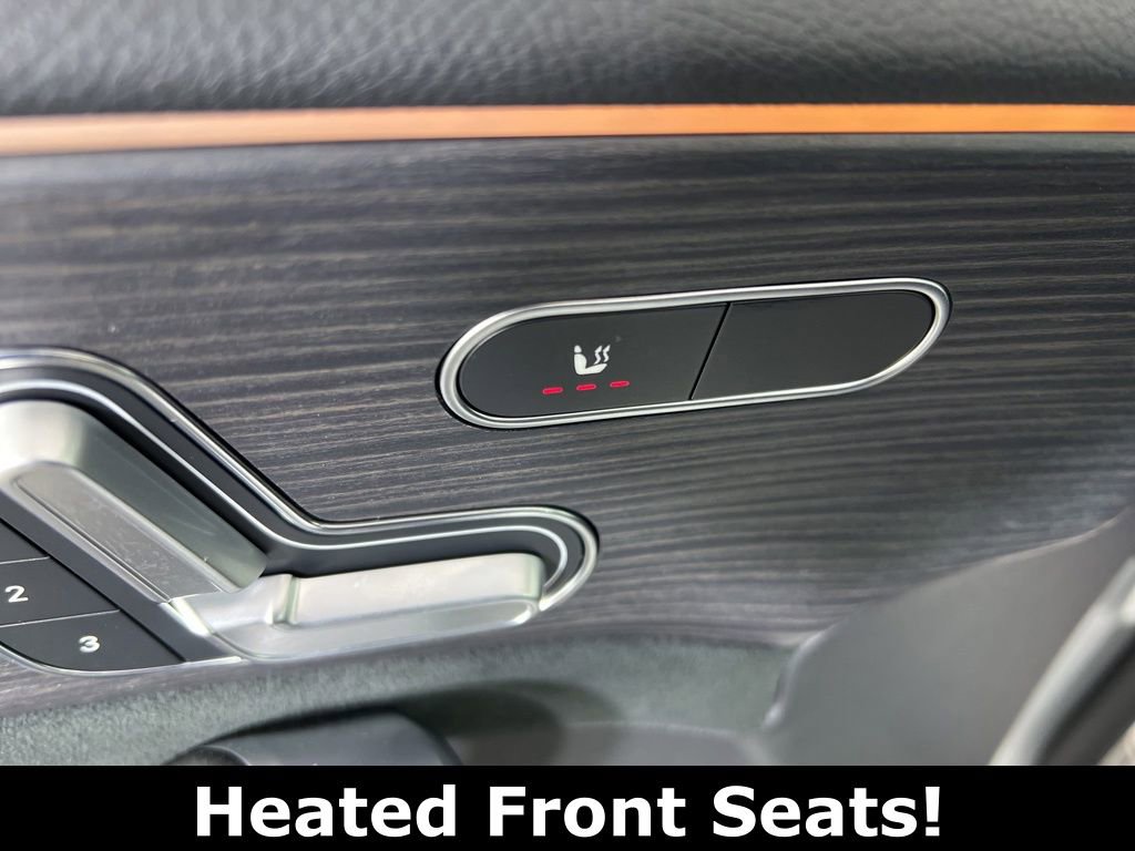 Used 2023 Mercedes-Benz CLA 250 4MATIC image 5