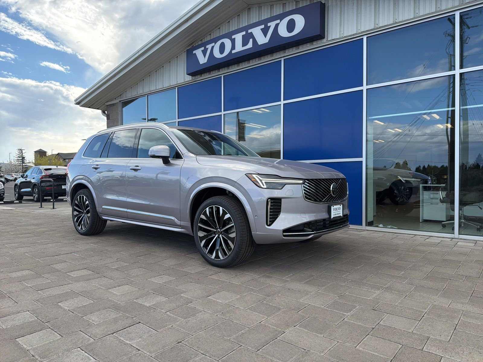 New 2026 Volvo XC90 T8 Plus w/ Protection Package