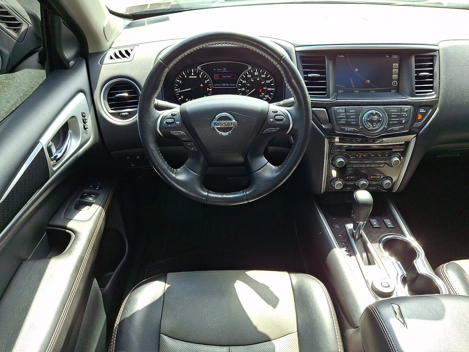 Used 2020 Nissan Pathfinder SL AWD/4WD image 14