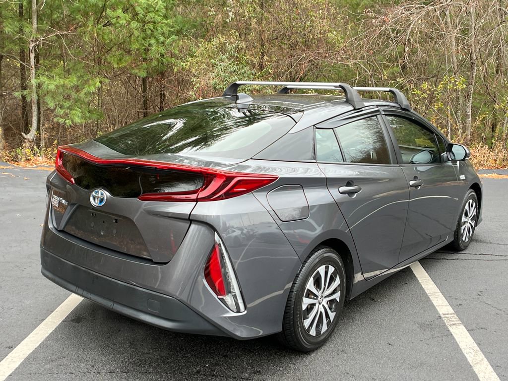 Used 2022 Toyota Prius Prime LE image 5