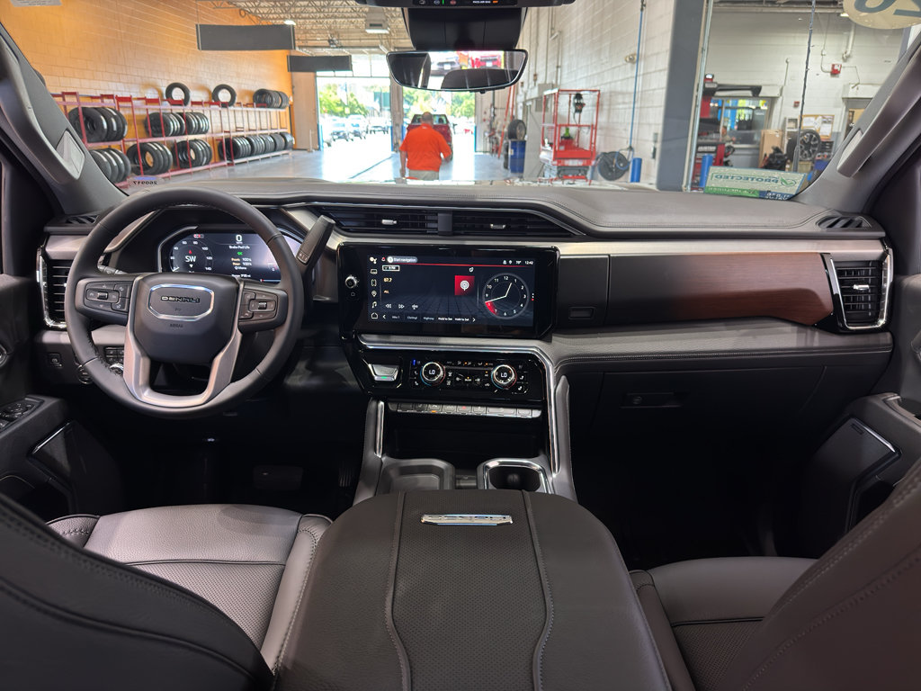 New 2026 GMC Sierra 2500 Denali w/ Technology Package AWD/4WD image 14