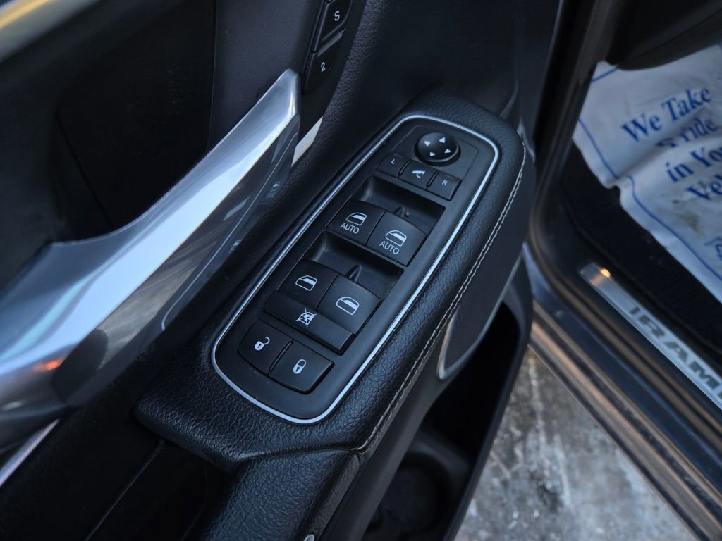 Used 2020 RAM 1500 Laramie w/ Sport Appearance Package image 12
