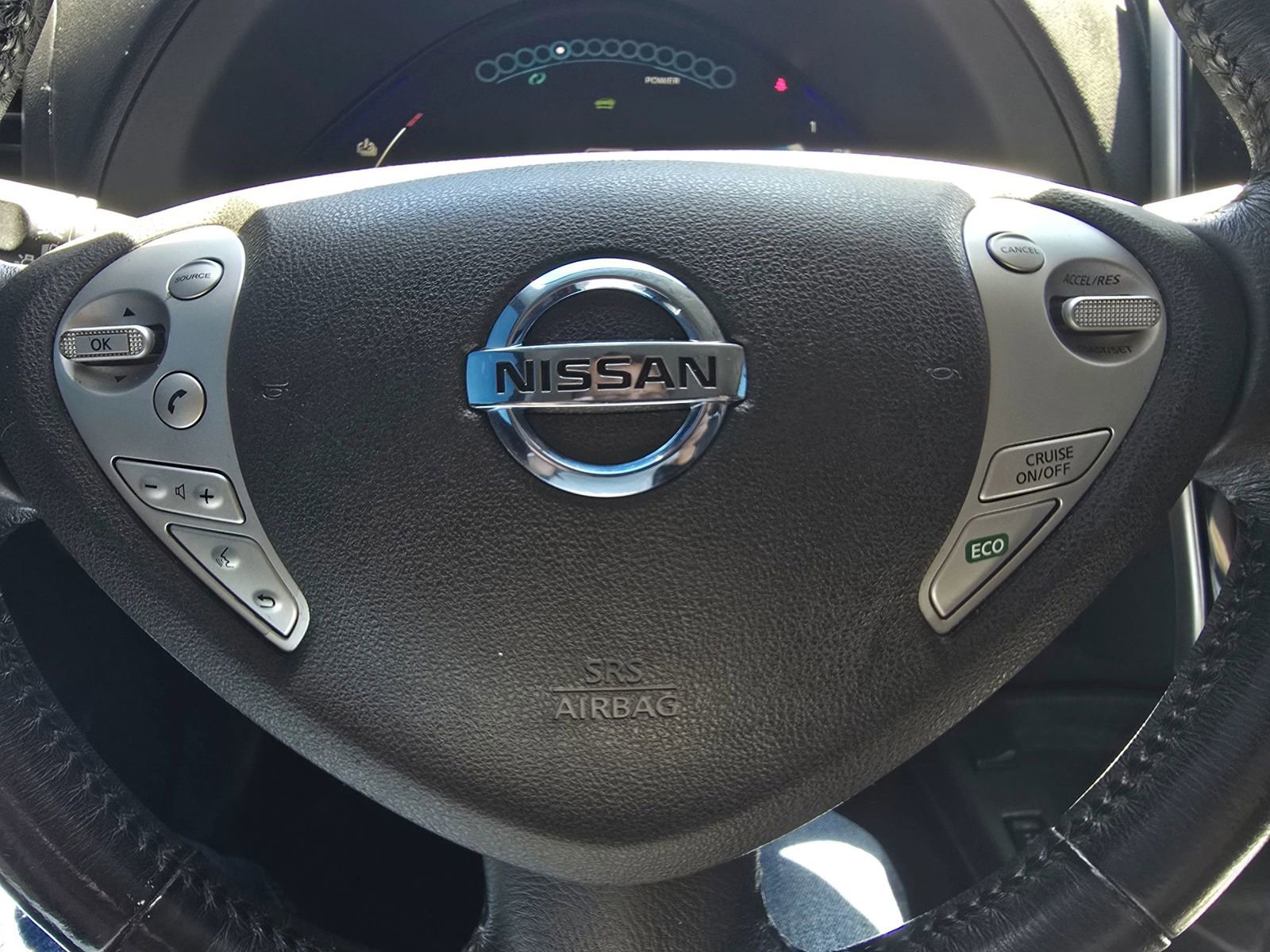 Used 2016 Nissan Leaf SL w/ Premium Package FWD image 24