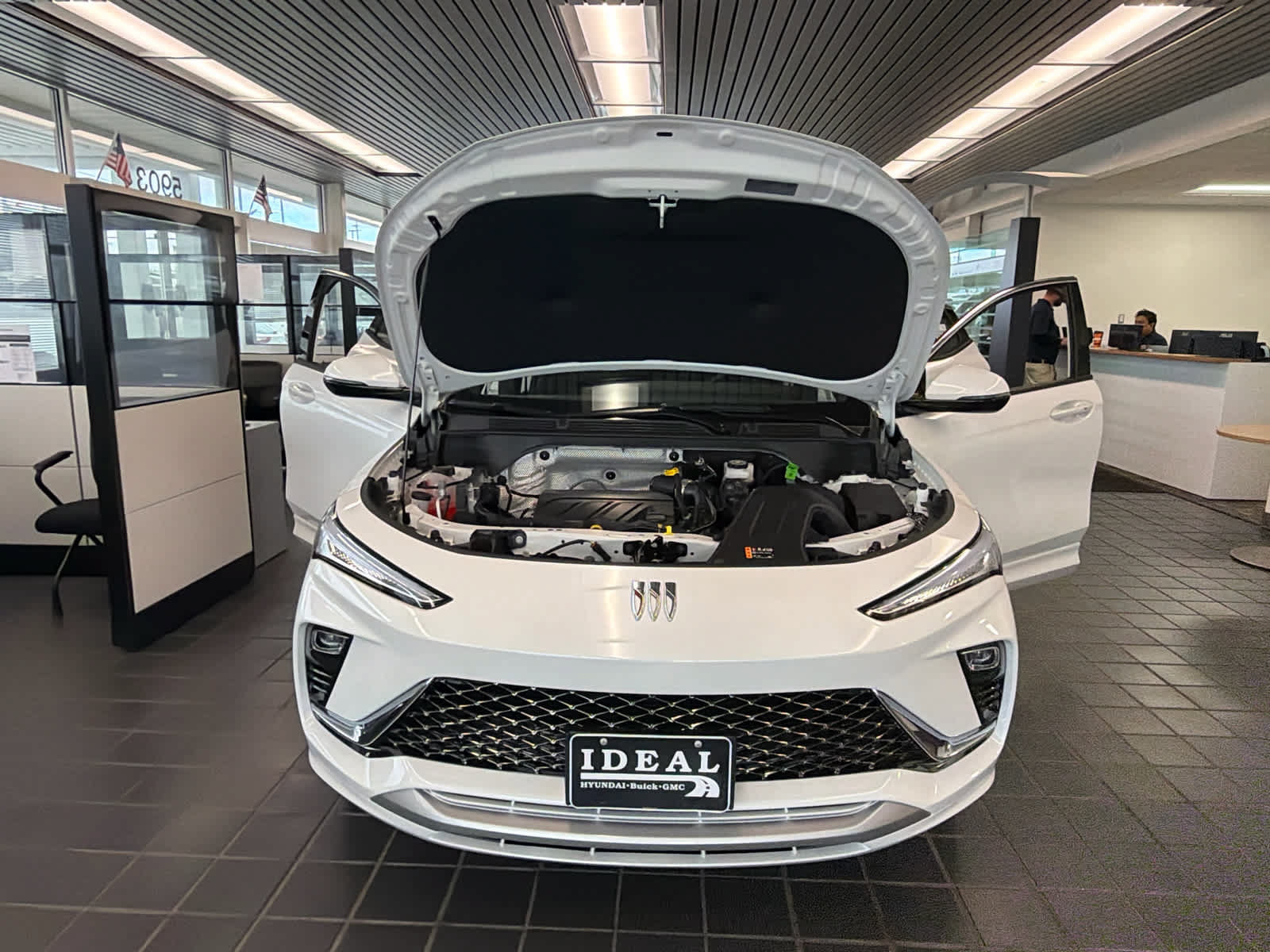 New 2026 Buick Envista Avenir FWD image 18