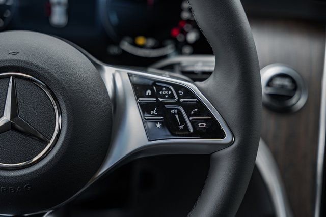 New 2025 Mercedes-Benz GLC 350e 4MATIC image 26